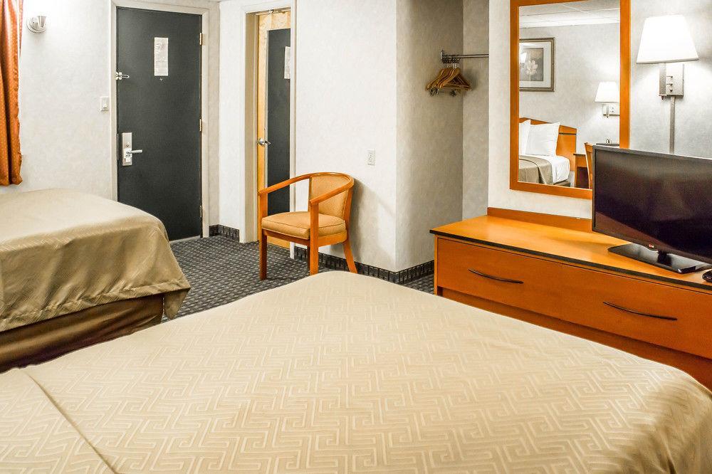 Mini-hôtel Rodeway - Near