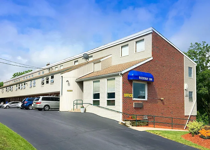 Rodeway Inn State College - Near University