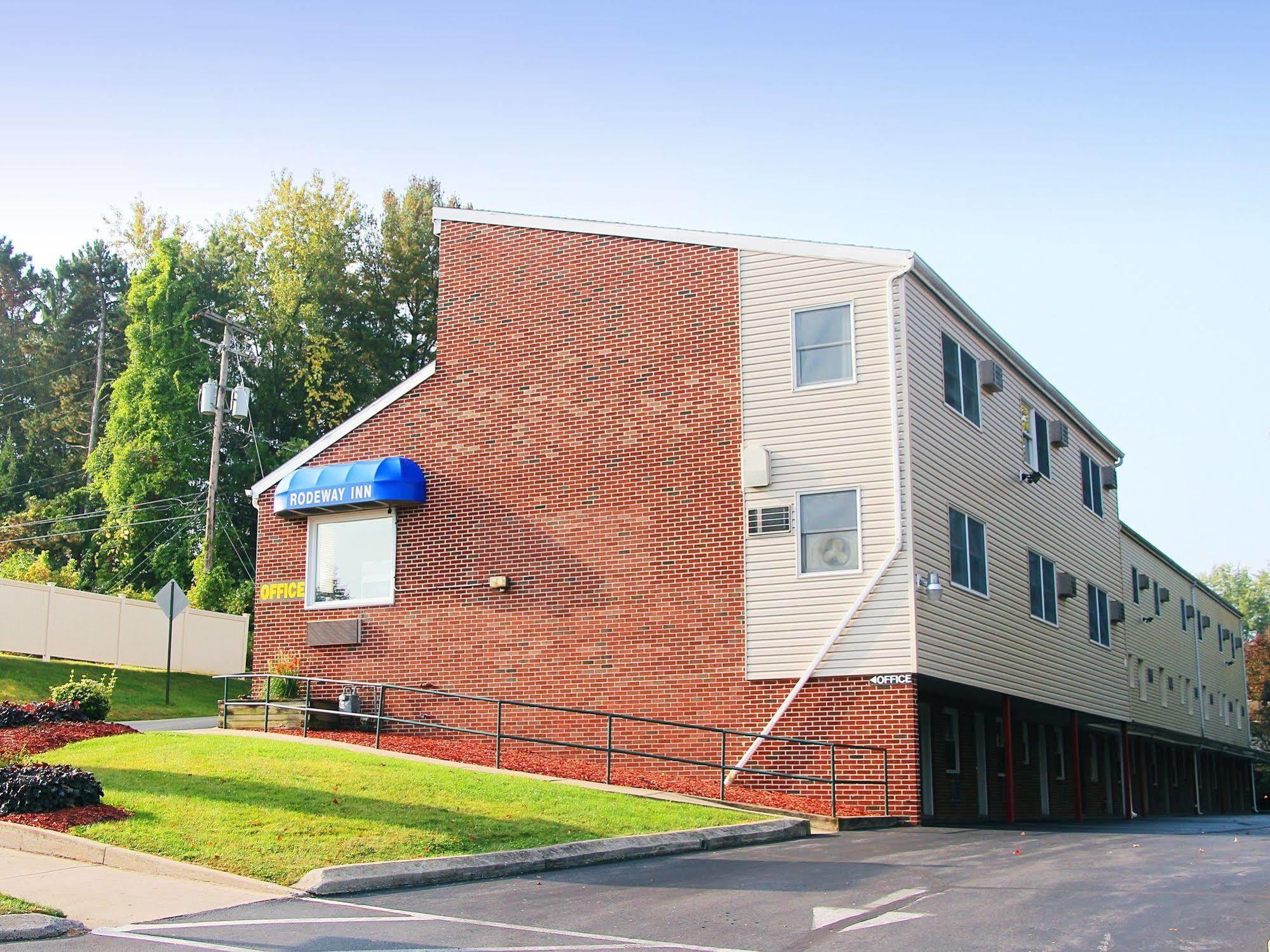 Gasthof Rodeway - Near State College